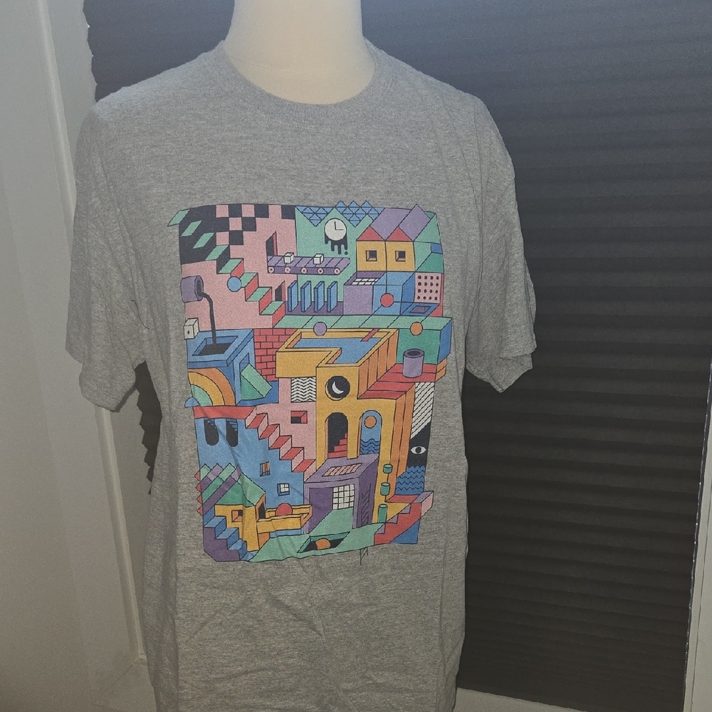 Gray Unisex T-Shirt with Colorful Geometric Print